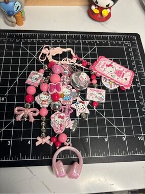 Hello Kitty Pink Bead Charm Keychain with Headphone and Bow Charms